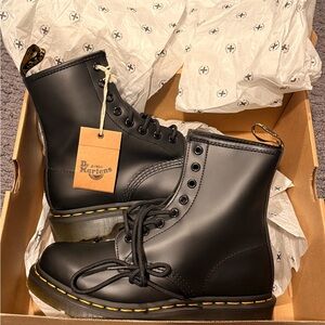 Dr. Martens Smooth Black Boots with Yellow Stitching size 7 women’s